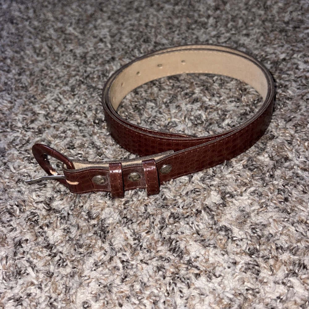 Vintage Astor Leather Belt Brown Croc Design Small USA‎ Made Womens